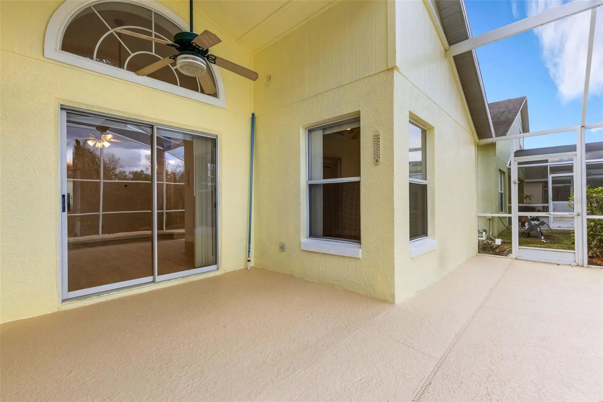 102 Canary Island Circle Davenport FL 33837