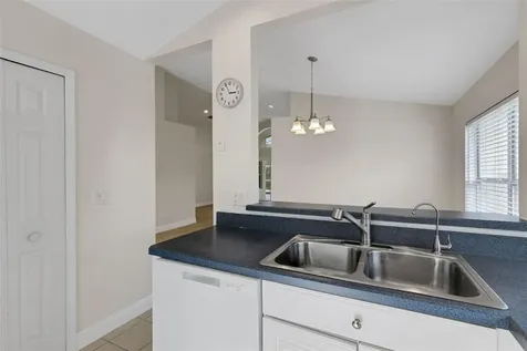 102 Canary Island Circle Davenport FL 33837