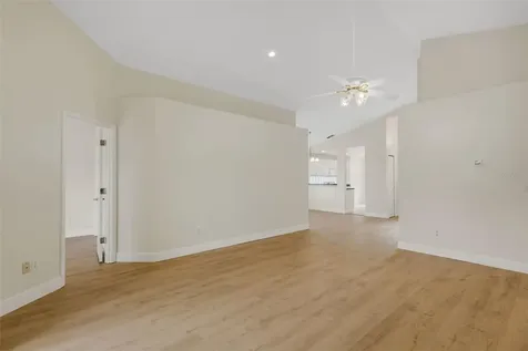 102 Canary Island Circle Davenport FL 33837