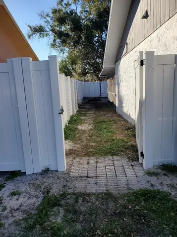 7607 Winging Way Drive Tampa FL 33615