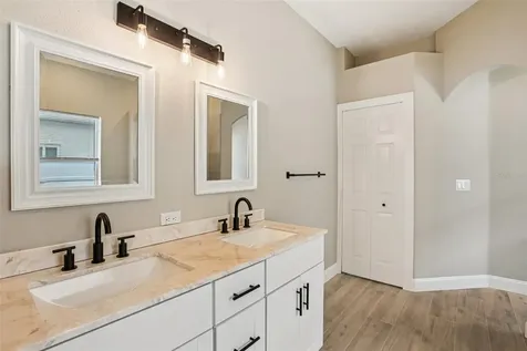 2700 Sierra Vista Way Holiday FL 34691