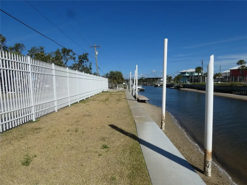 502 Main Street Horseshoe Beach FL 32648