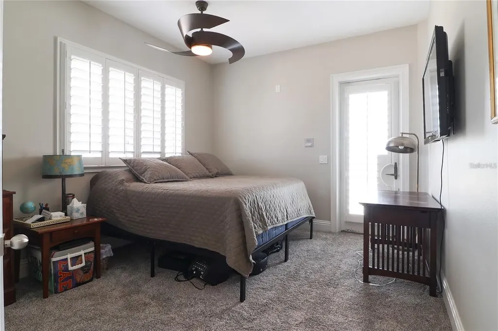 11105 5th Street E Treasure Island FL 33706