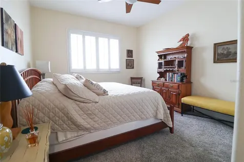 11105 5th Street E Treasure Island FL 33706
