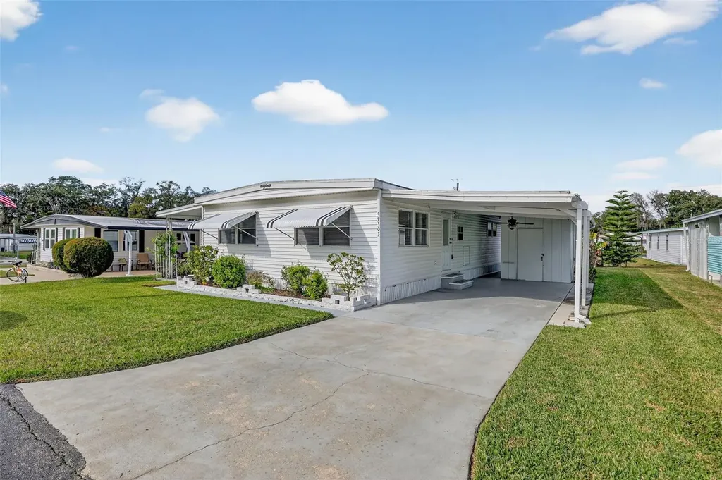 37303 Kinkaid Drive Zephyrhills FL 33541