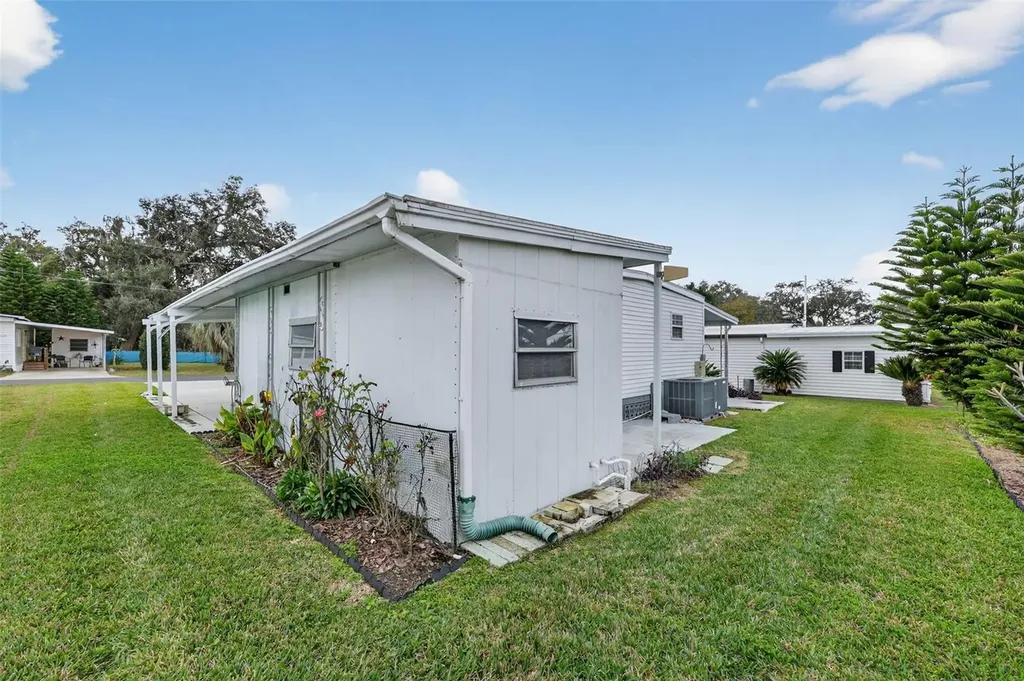 37303 Kinkaid Drive Zephyrhills FL 33541