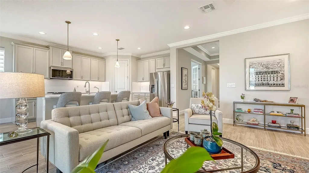 5790 Long Shore Loop Sarasota FL 34238