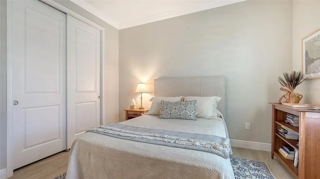 5790 Long Shore Loop Sarasota FL 34238