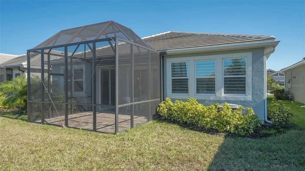 5790 Long Shore Loop Sarasota FL 34238