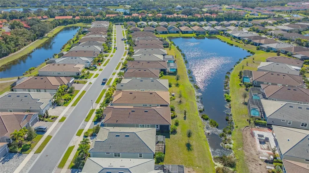 5790 Long Shore Loop Sarasota FL 34238