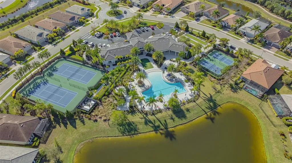 5790 Long Shore Loop Sarasota FL 34238