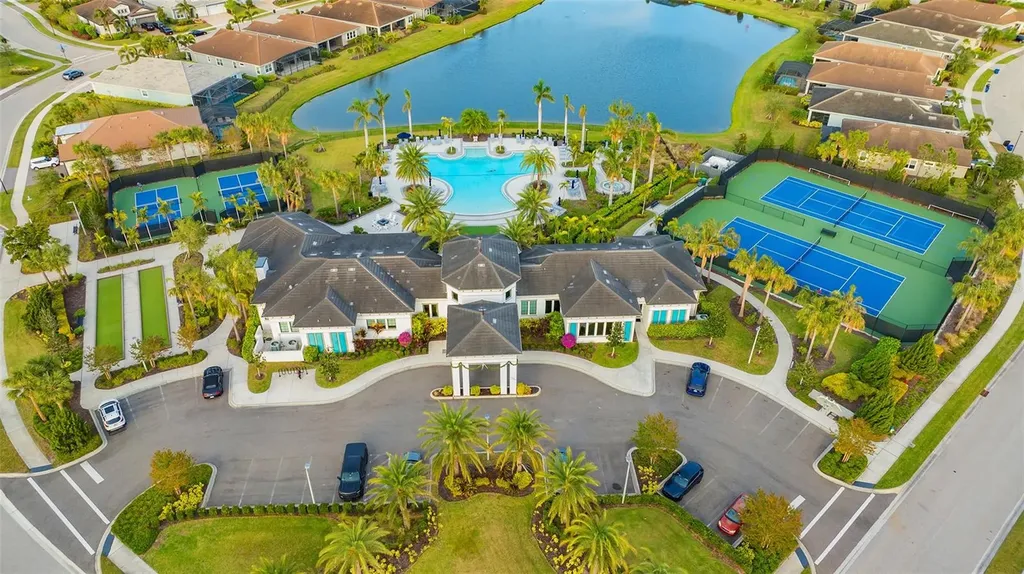 5790 Long Shore Loop Sarasota FL 34238
