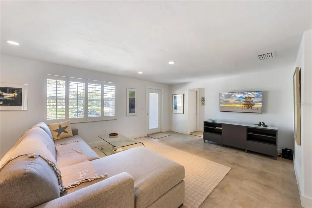 413 Poinsettia Road Anna Maria FL 34216