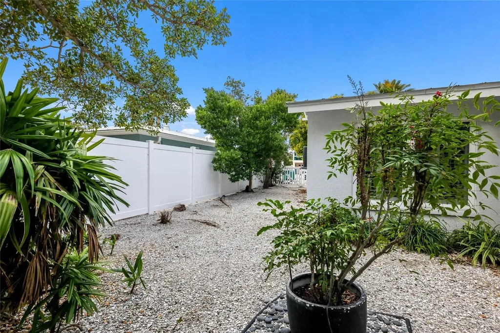 413 Poinsettia Road Anna Maria FL 34216