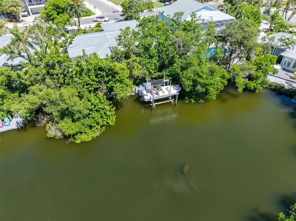 413 Poinsettia Road Anna Maria FL 34216