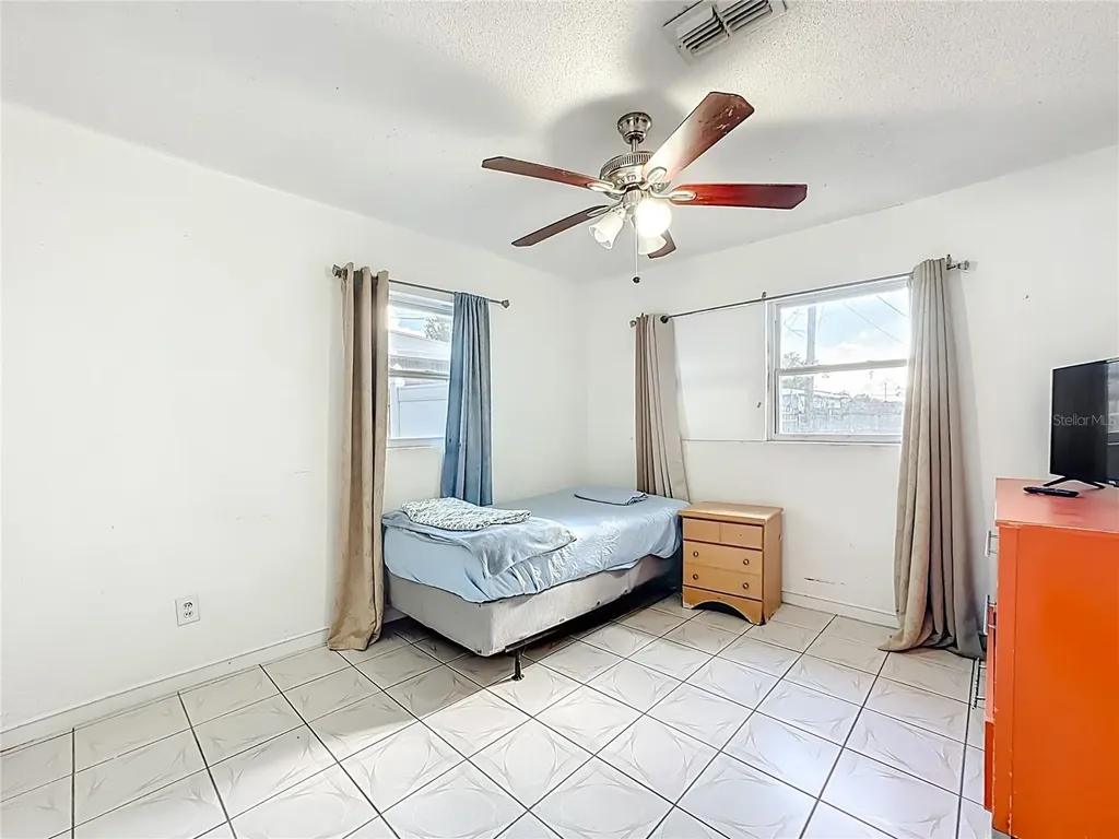 4314 Derbyshire Lane Orlando FL 32812