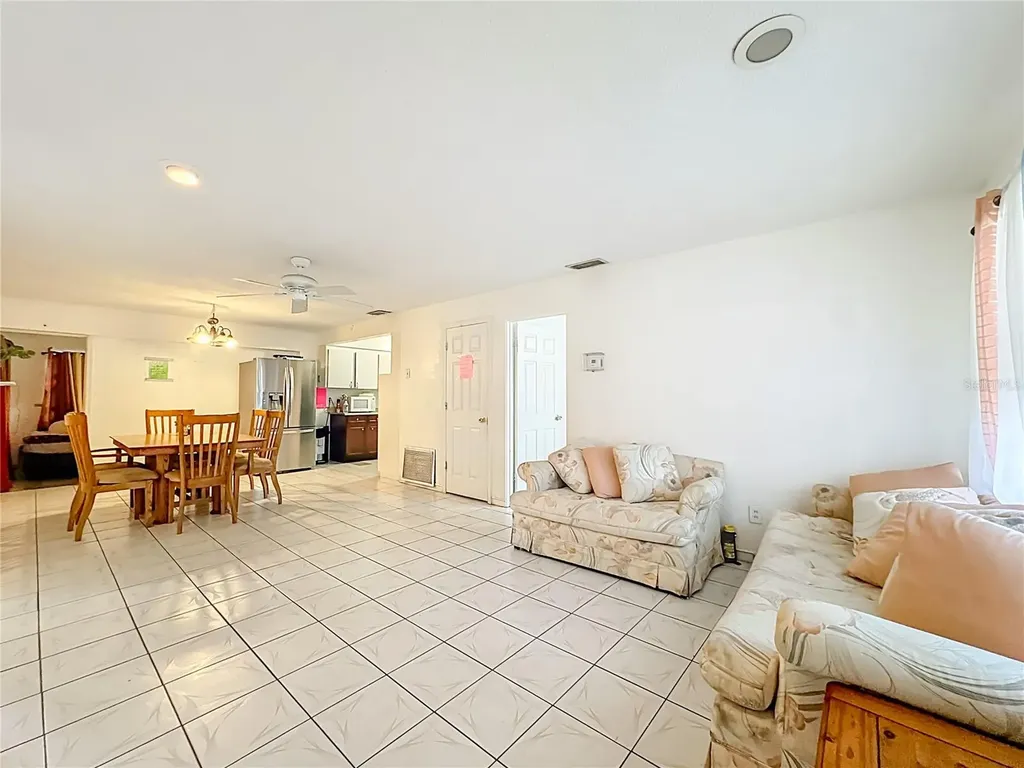 4314 Derbyshire Lane Orlando FL 32812
