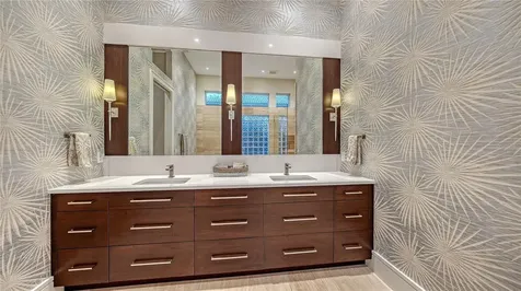 3598 Fair Oaks Lane Longboat Key FL 34228