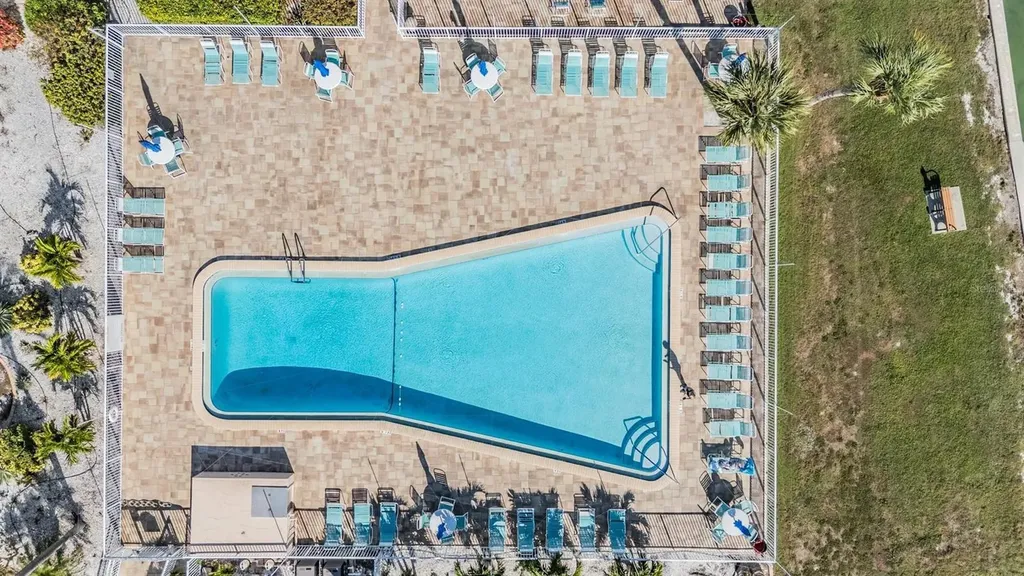 9 Forbes Place Dunedin FL 34698