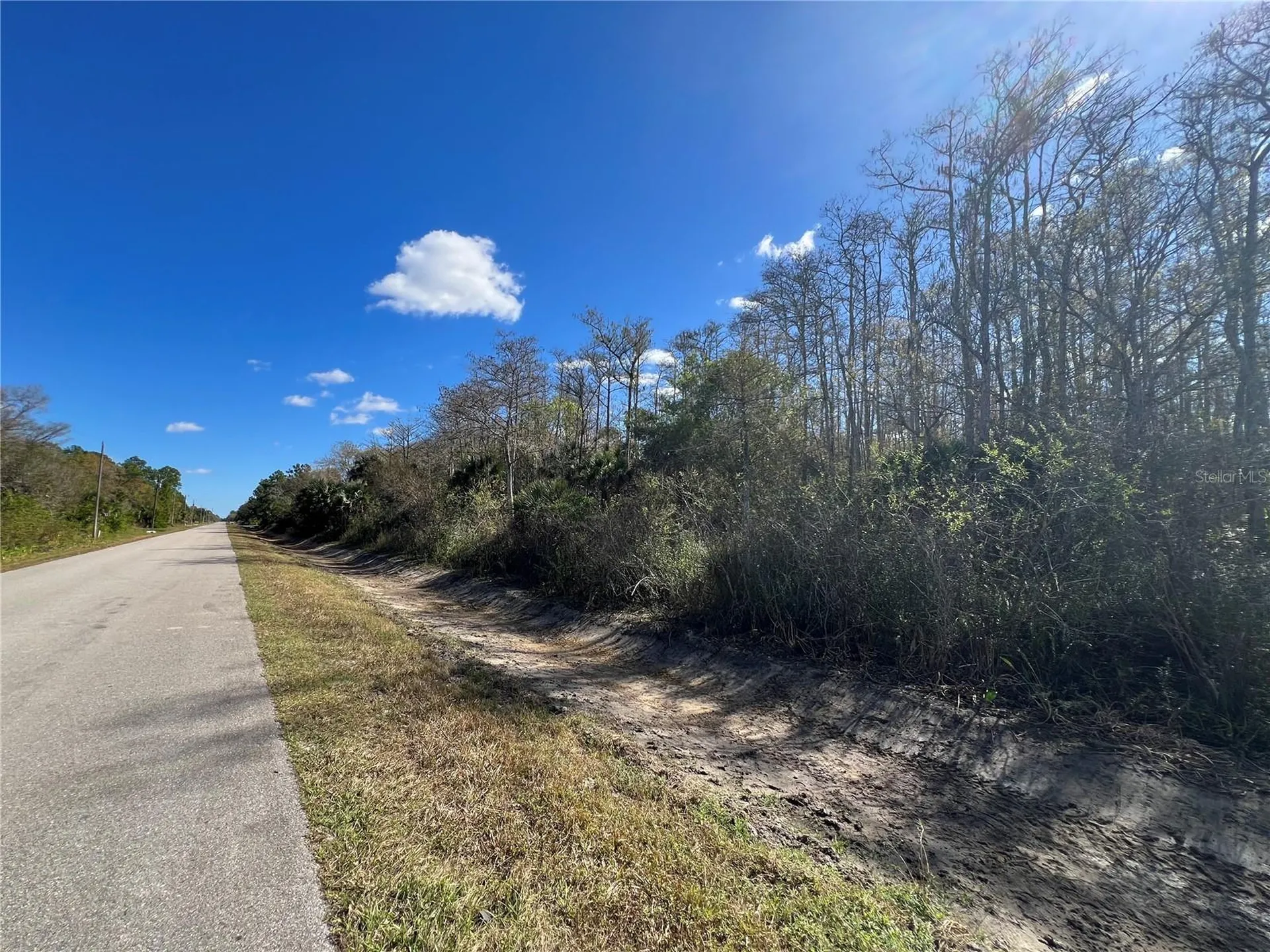 64TH Avenue NE Naples FL 34120