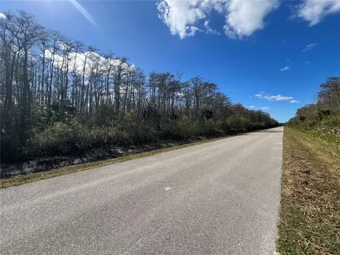 64TH Avenue NE Naples FL 34120