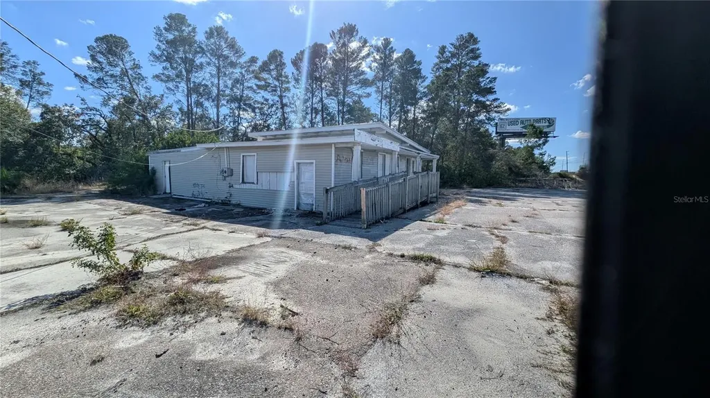 16836 Us Highway 19 Hudson FL 34667