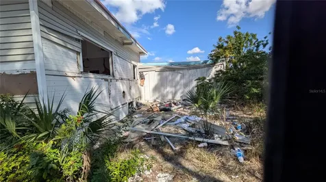 16836 Us Highway 19 Hudson FL 34667