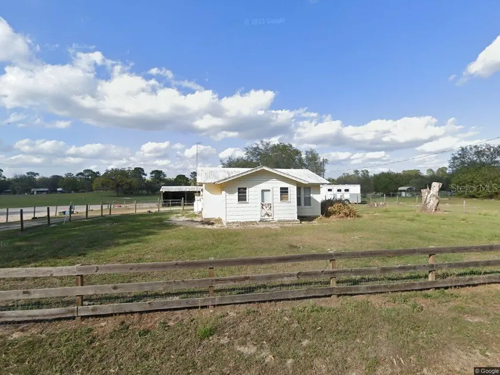 19815 E Altoona Road Altoona FL 32702