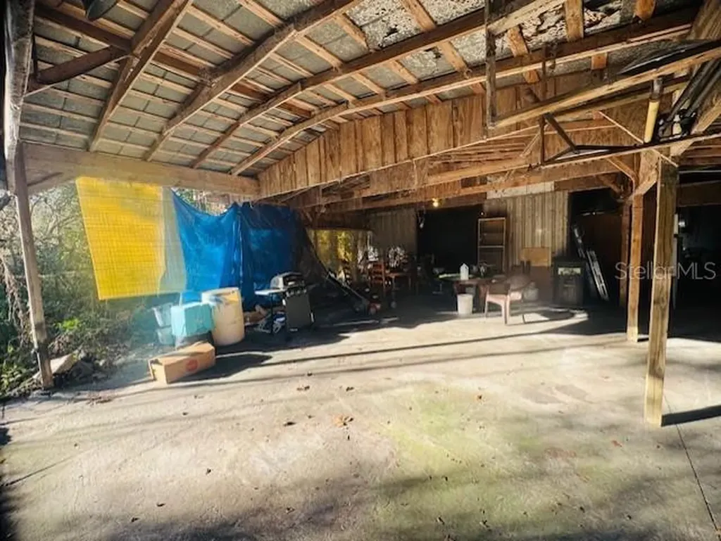 4547 Cr 692 Webster FL 33597