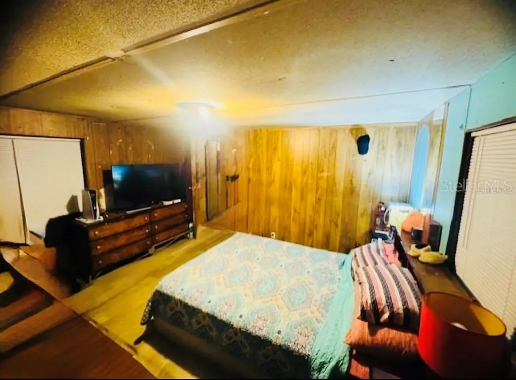 4547 Cr 692 Webster FL 33597