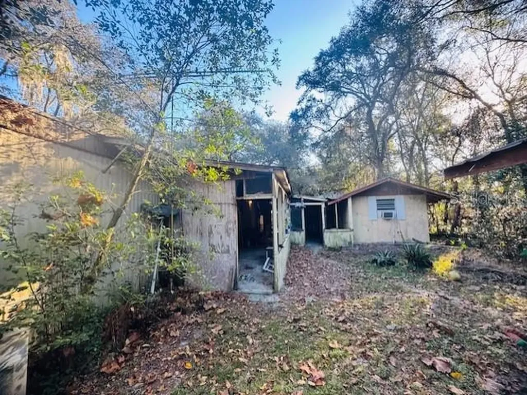 4547 Cr 692 Webster FL 33597