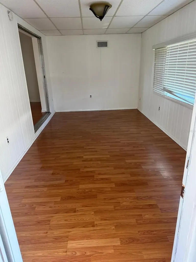 11102 28th Street Tampa FL 33612