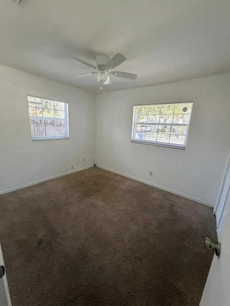 11102 28th Street Tampa FL 33612