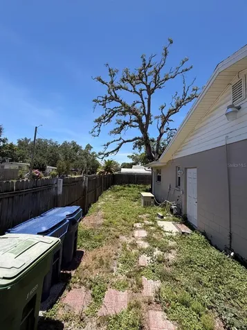 11102 28th Street Tampa FL 33612