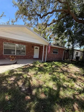11102 28th Street Tampa FL 33612