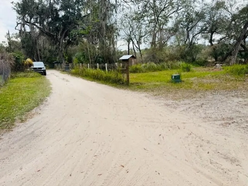 11417 SW 42nd Terrace Webster FL 33597
