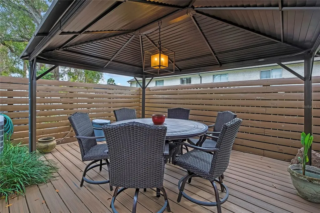 3414 Arbor Oaks Court Tampa FL 33614