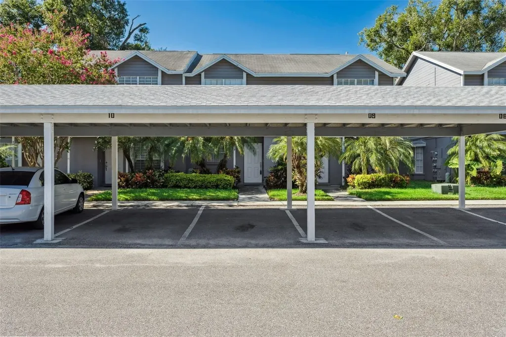 3414 Arbor Oaks Court Tampa FL 33614