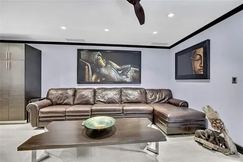 3414 Arbor Oaks Court Tampa FL 33614