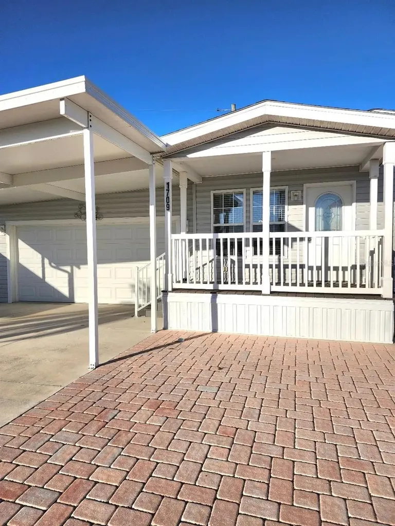 1709 Minnesota Avenue Bradenton FL 34207
