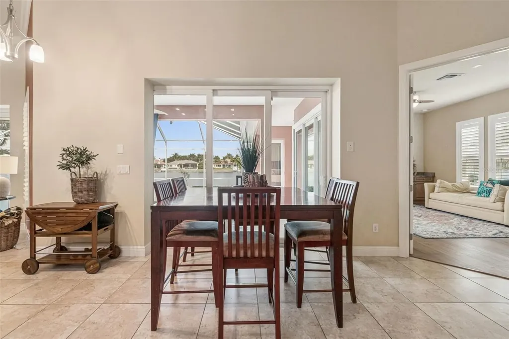 729 Manns Harbor Drive Apollo Beach FL 33572