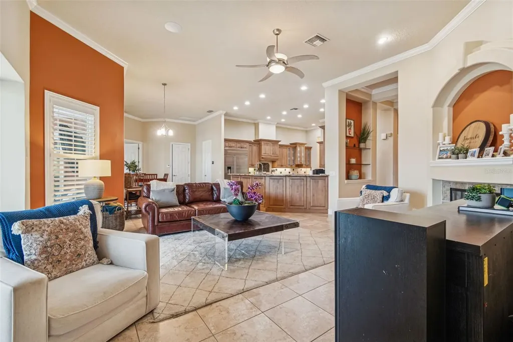 729 Manns Harbor Drive Apollo Beach FL 33572