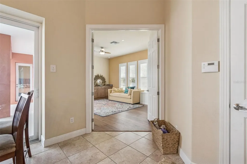 729 Manns Harbor Drive Apollo Beach FL 33572