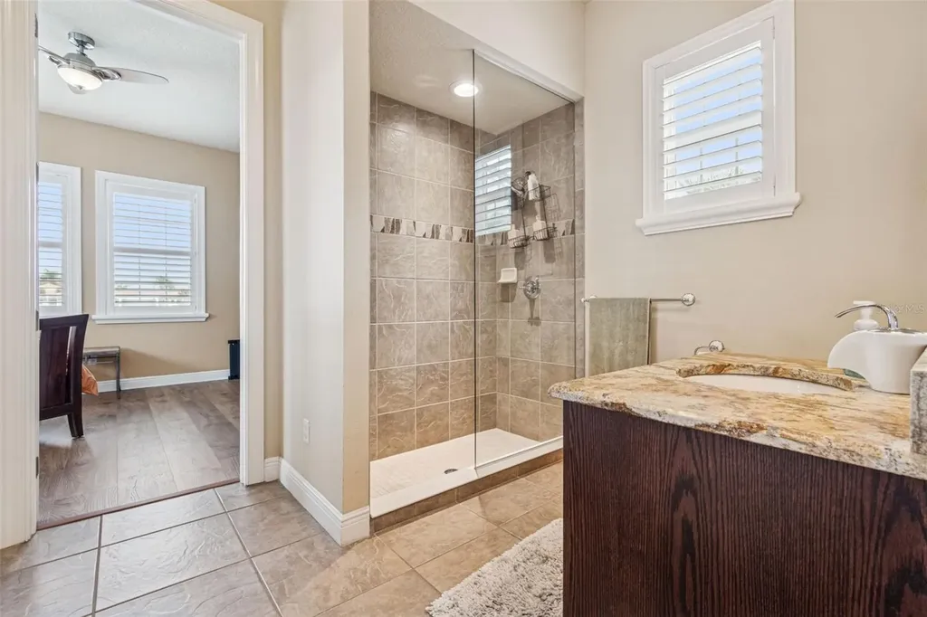 729 Manns Harbor Drive Apollo Beach FL 33572