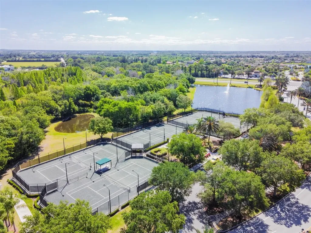 729 Manns Harbor Drive Apollo Beach FL 33572