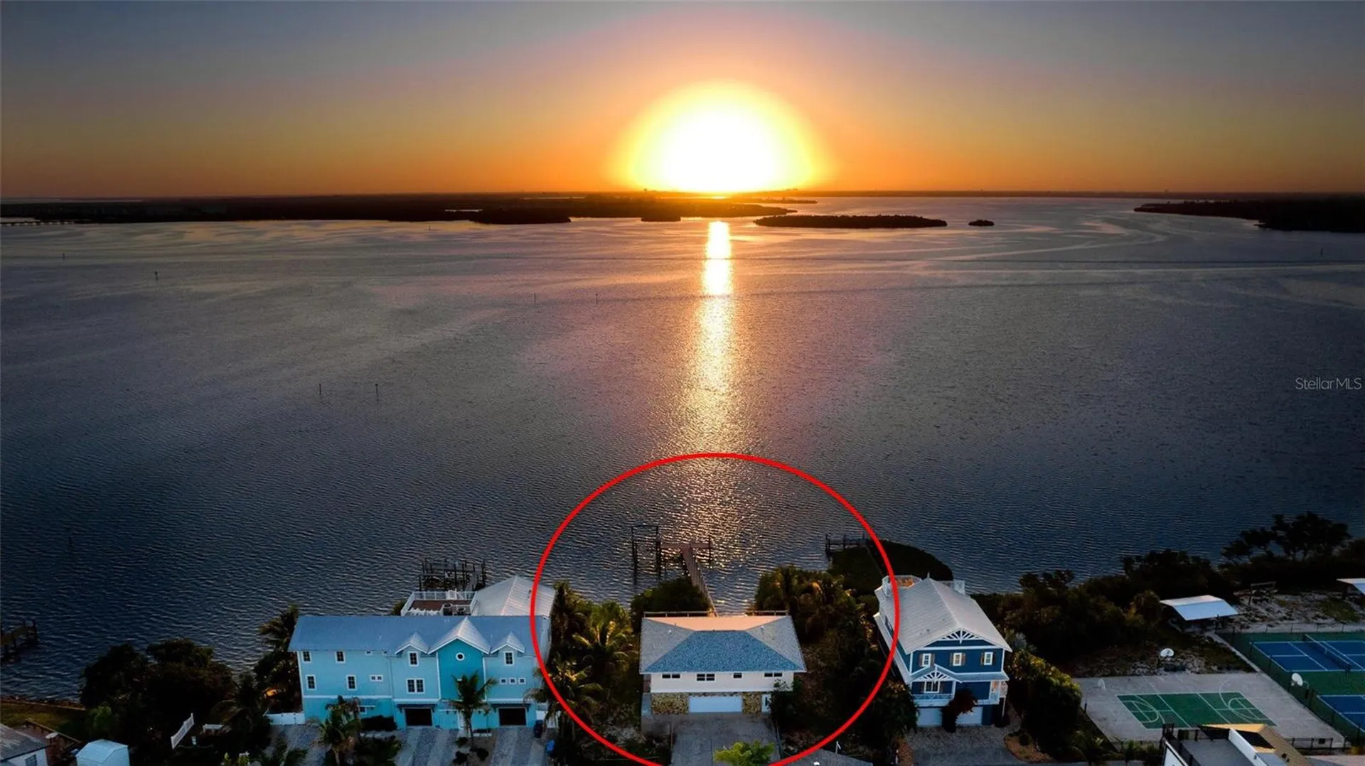 2512 Avenue A Bradenton Beach FL 34217