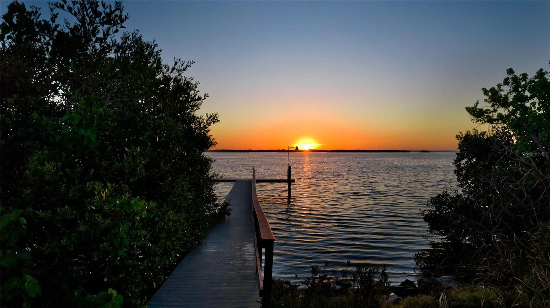 2512 Avenue A Bradenton Beach FL 34217