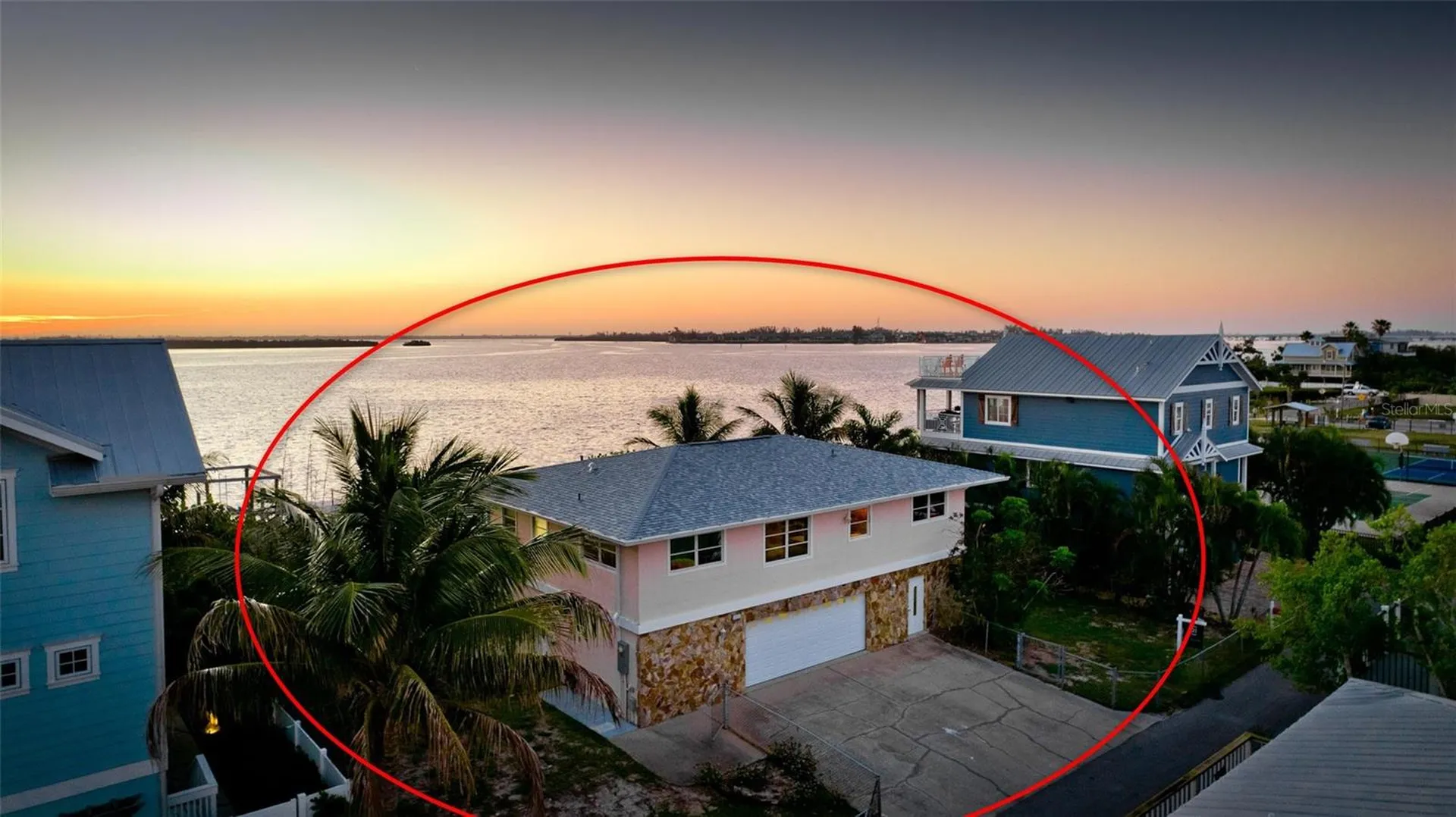 2512 Avenue A Bradenton Beach FL 34217