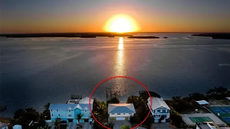 2512 Avenue A Bradenton Beach FL 34217