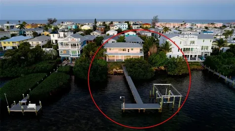 2512 Avenue A Bradenton Beach FL 34217